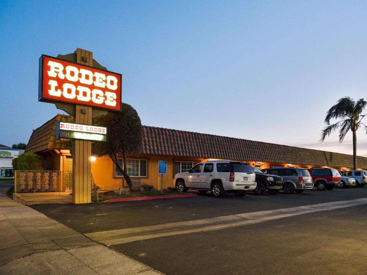 Rodeo Lodge Clovis Extérieur photo